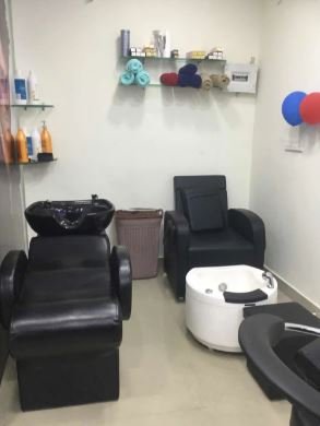 Sparkle Unisex Salon